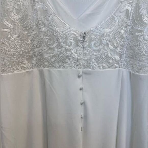 Lulus Forever a Fairytale White Lace Sleeveless Maxi Dress – Approx Size XL - Picture 6 of 9
